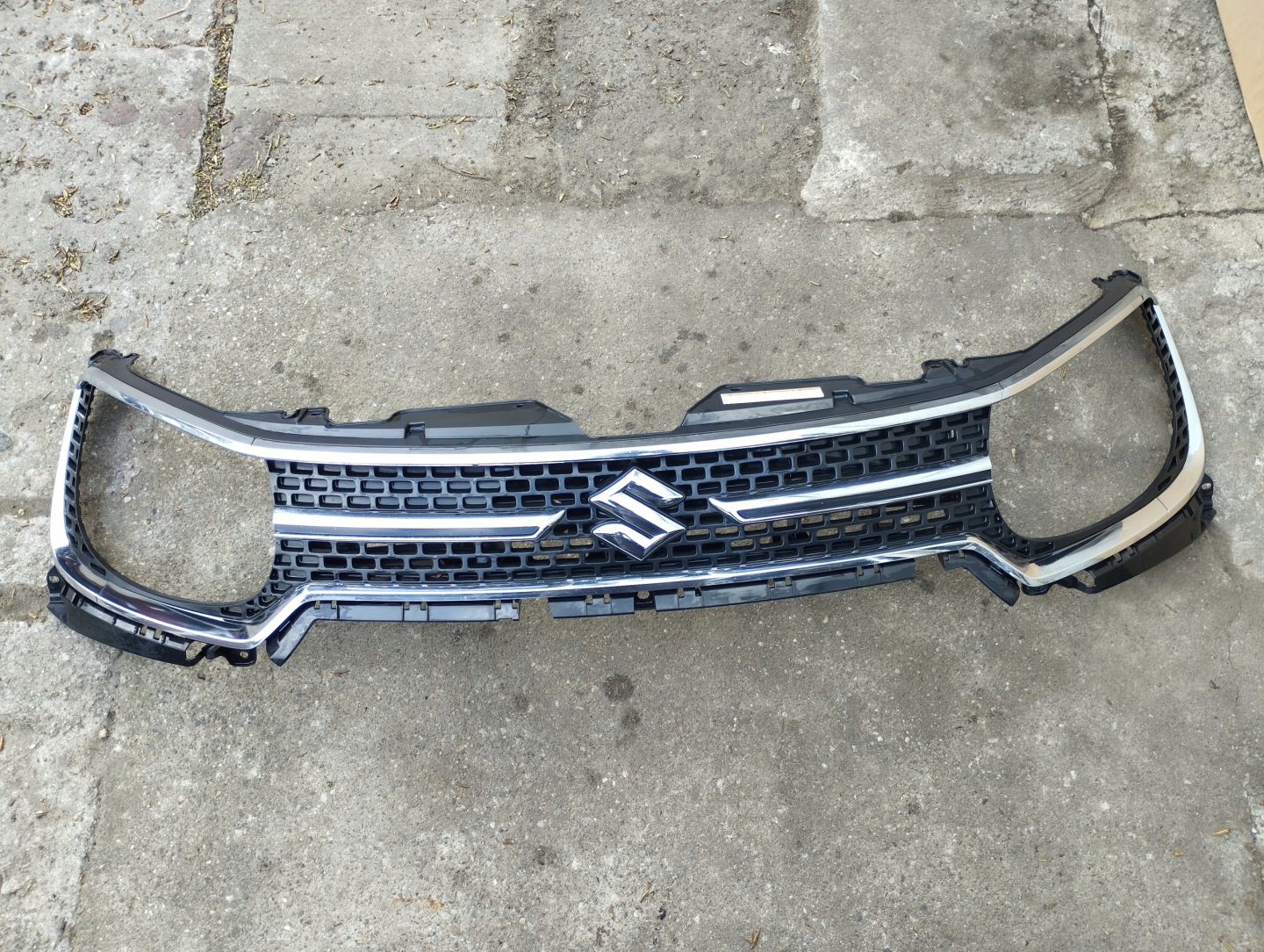 Suzuki Ignis I FH Kühlergrill FRONTGRILL Kühlergitter - Thumbnail 1