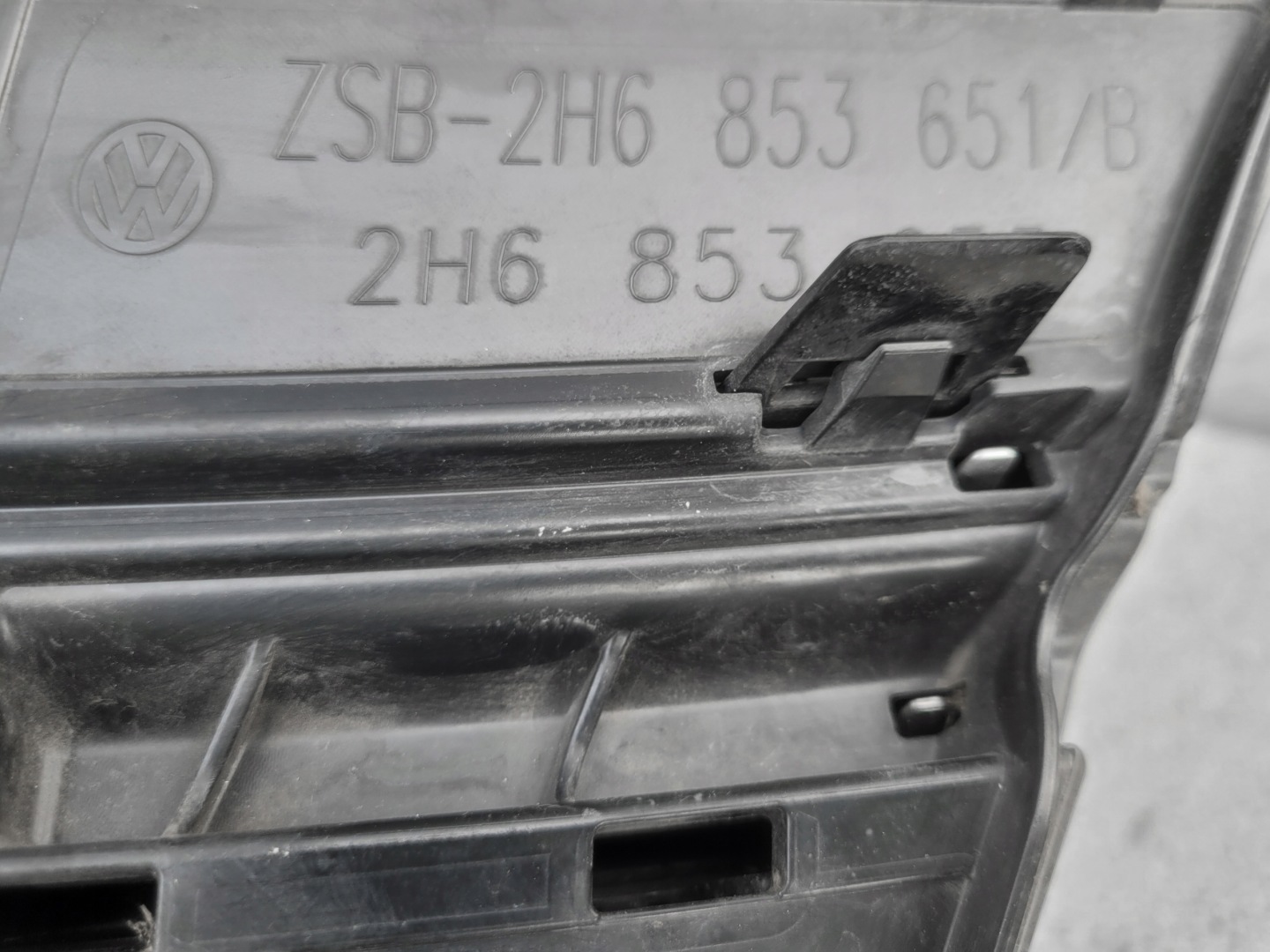 VW Amarok I 2H Kühlergrill FRONTGRILL Kühlergitter - Thumbnail 8