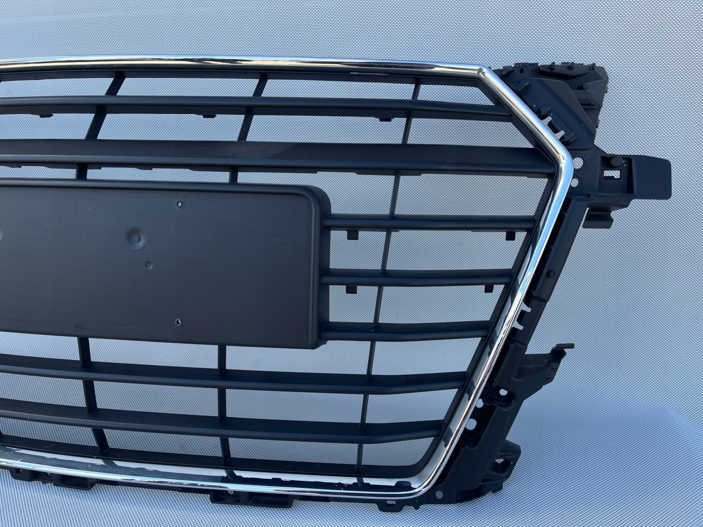 Audi TT 8S Kühlergrill FRONTGRILL Kühlergitter 8S0853651 - Thumbnail 3