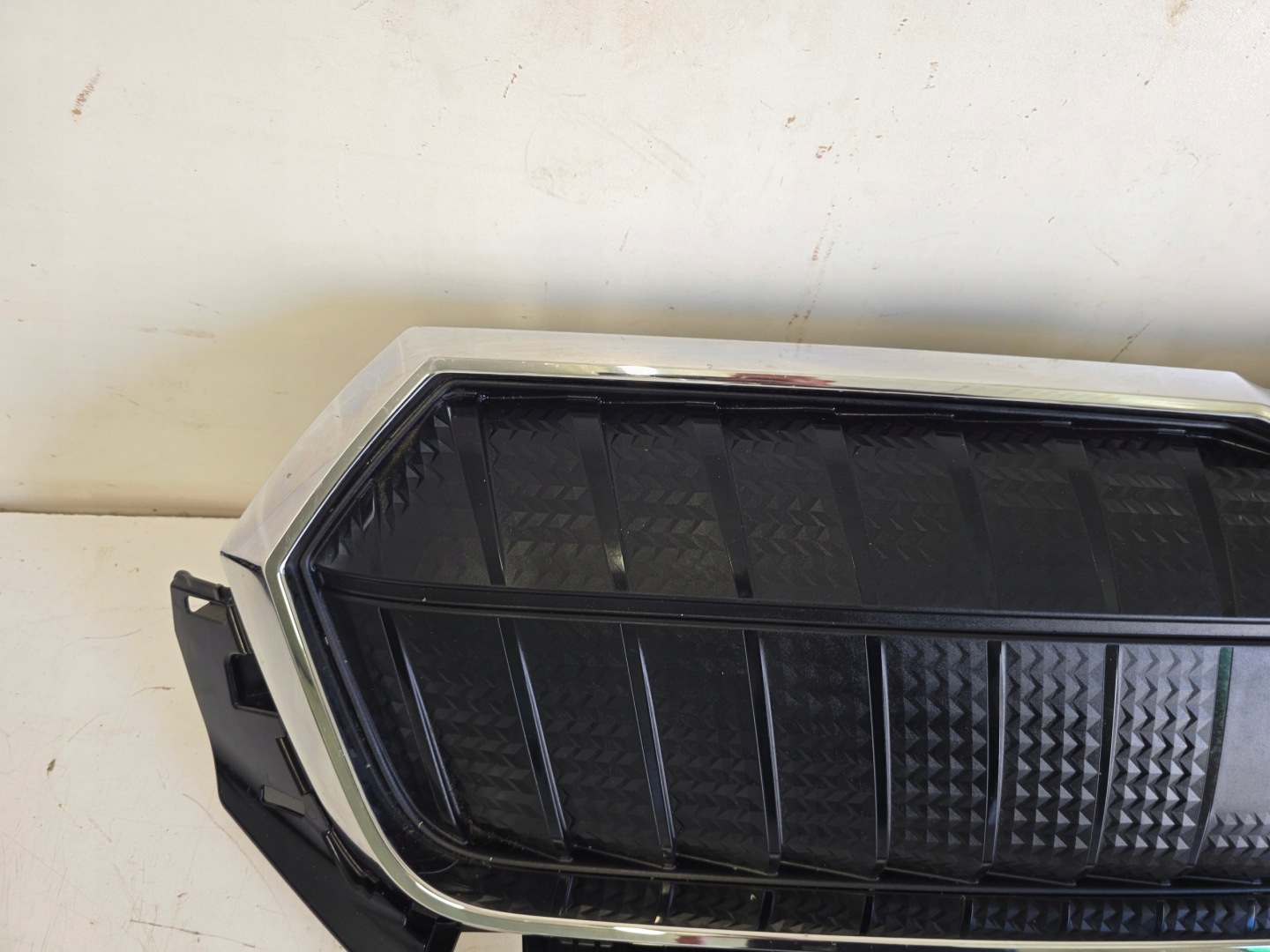 Skoda Enyaq 5LA Kühlergrill FRONTGRILL Kühlergitter 5LA853343 - Thumbnail 8