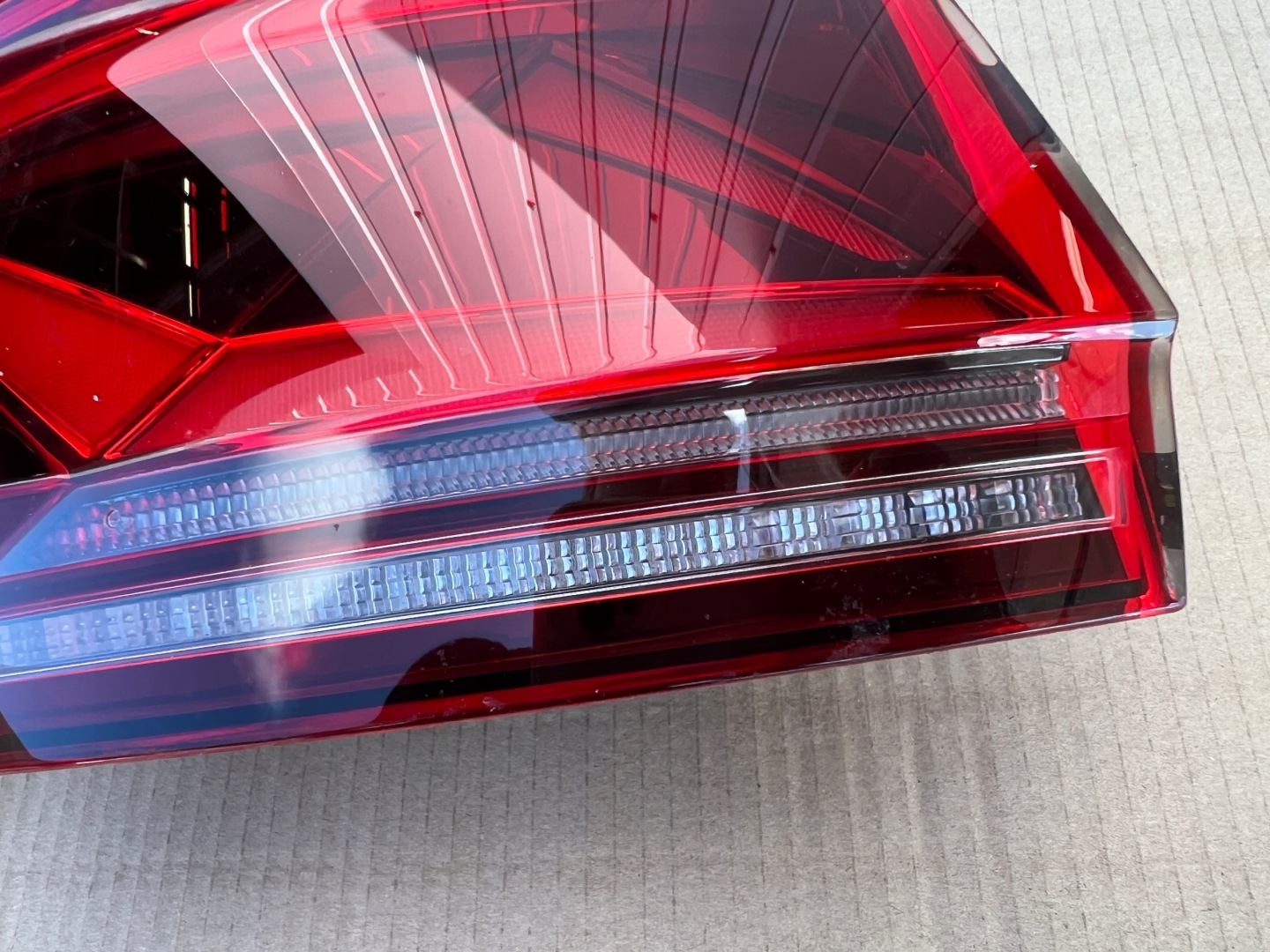 VW Touareg I Rückleuchte Rearlamp - Thumbnail 6