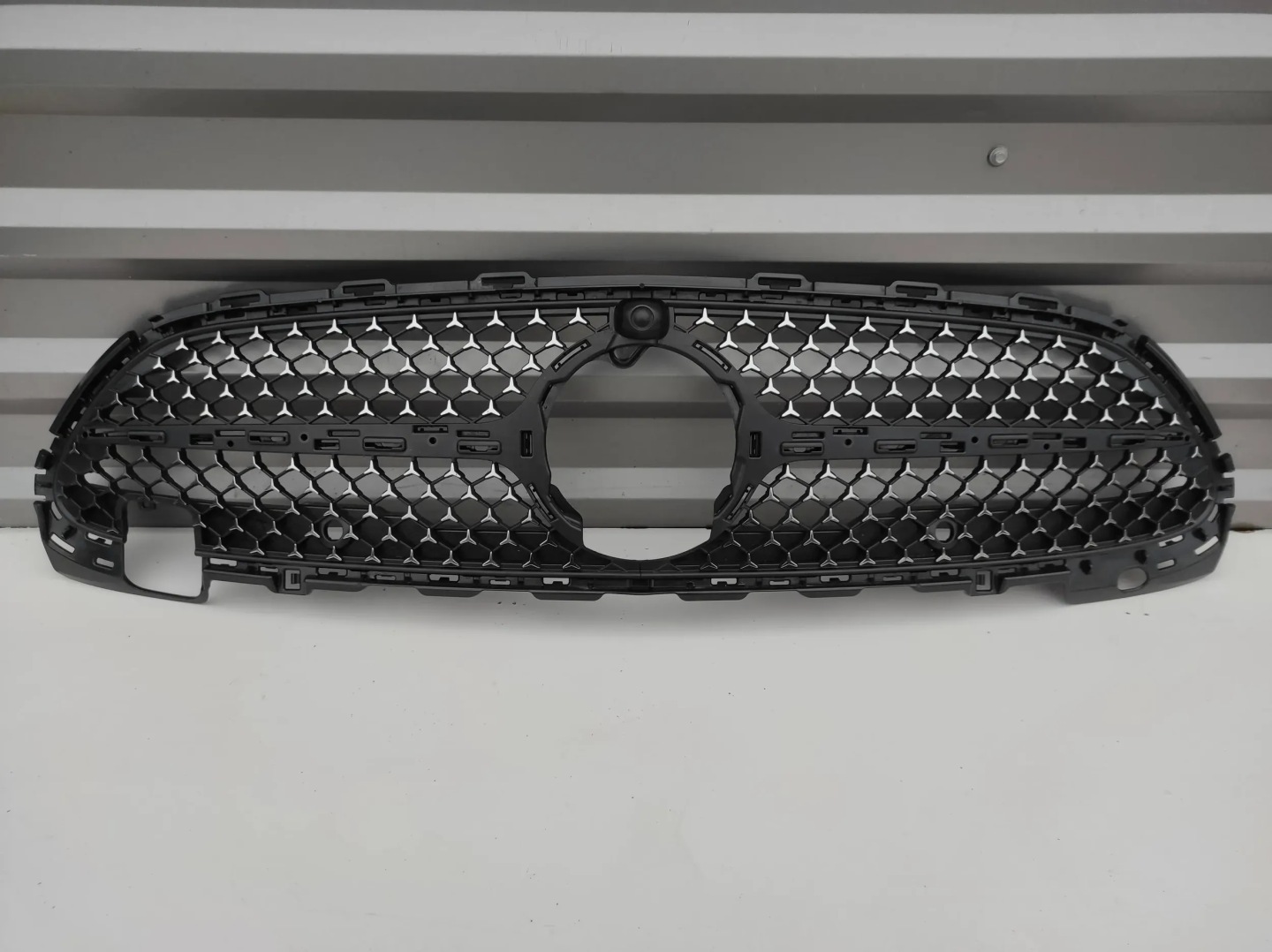 Mercedes-Benz C-Klasse W206 Kühlergrill FRONTGRILL Kühlergitter A2068852100 - Thumbnail 1