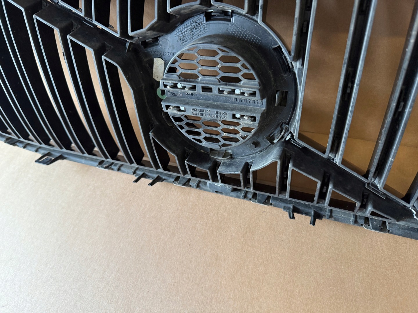 Volvo S90/V90 V90 Kühlergrill FRONTGRILL Kühlergitter 32365388 - Thumbnail 8