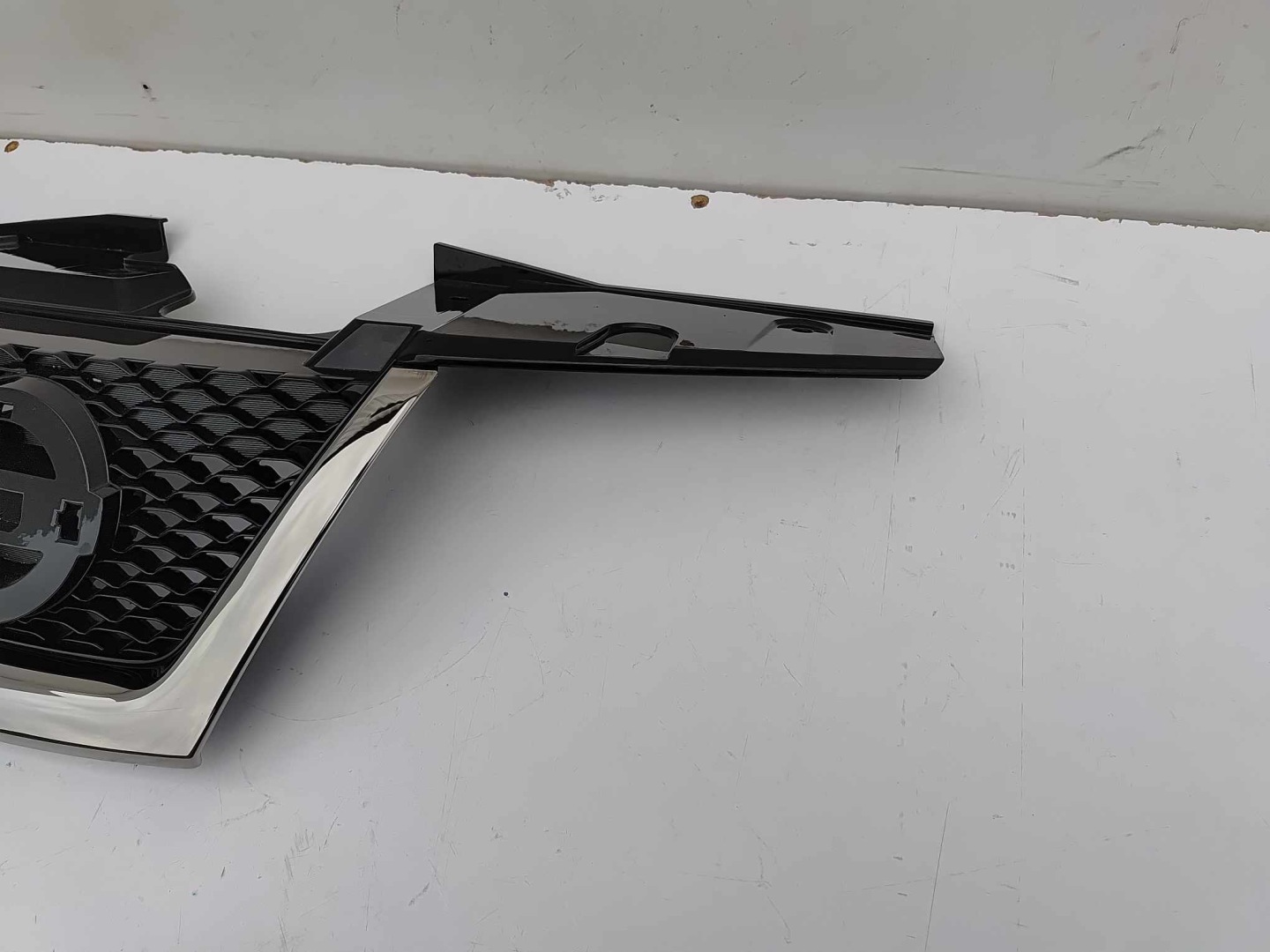 Nissan Juke F15 Kühlergrill FRONTGRILL Kühlergitter 620703YW0A - Thumbnail 5