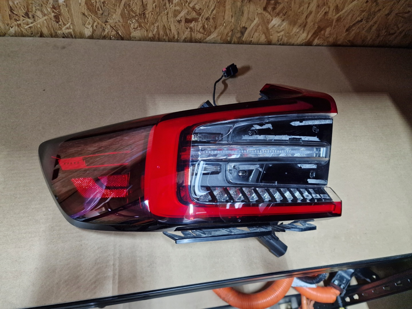 Volvo C40 Rückleuchte 24603236 Rearlamp - Thumbnail 1