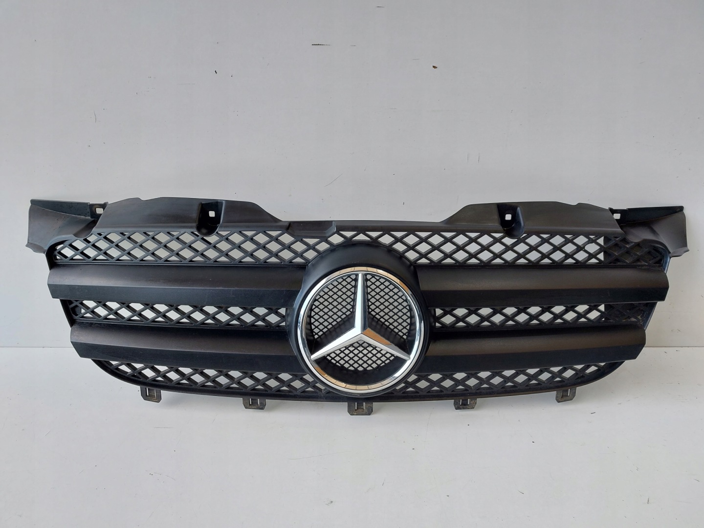Mercedes-Benz Sprinter W910 Kühlergrill FRONTGRILL Kühlergitter A9068800385 - Thumbnail 1
