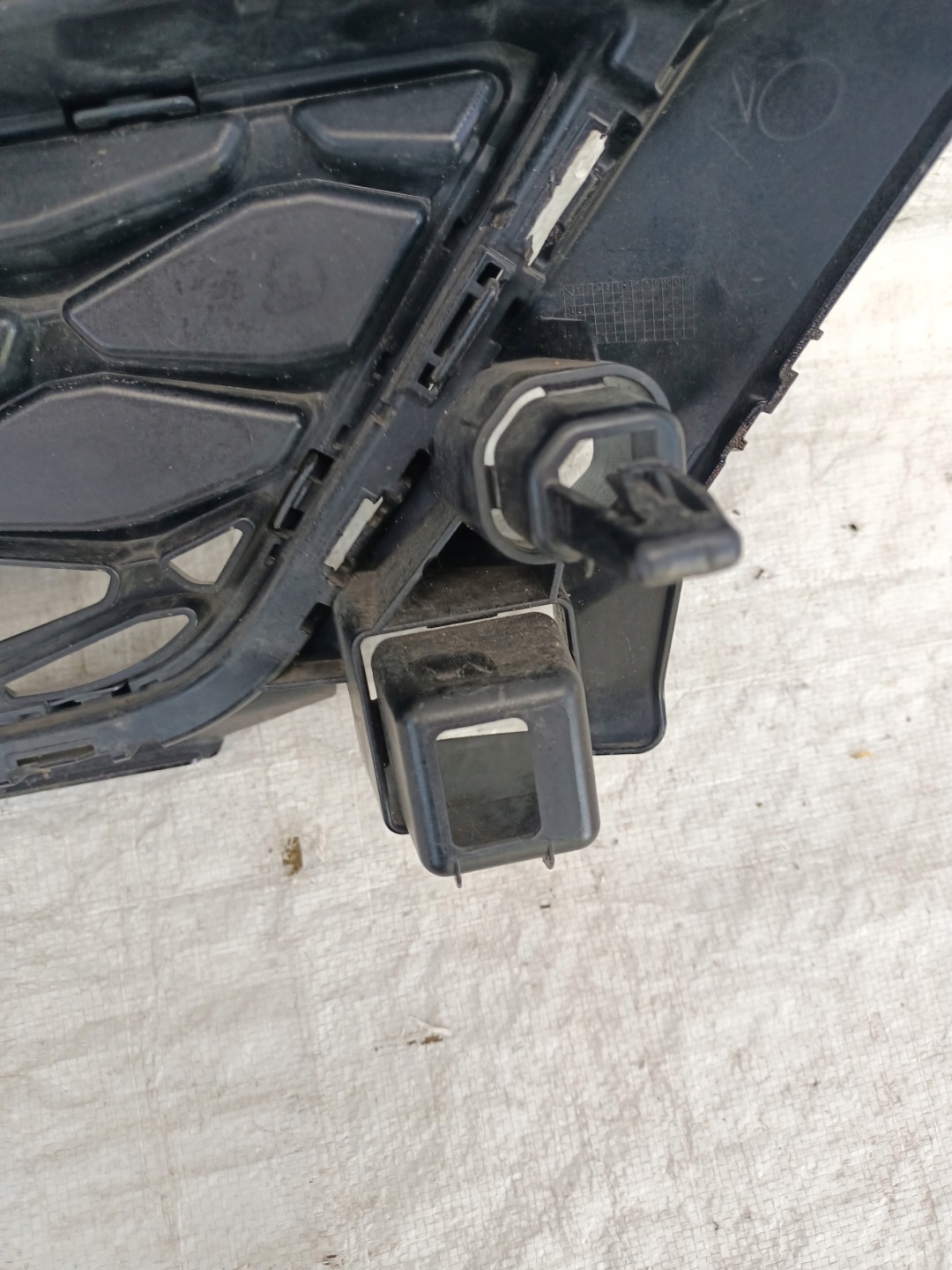 SEAT Ateca 575 Kühlergrill FRONTGRILL Kühlergitter 575853654G - Thumbnail 5
