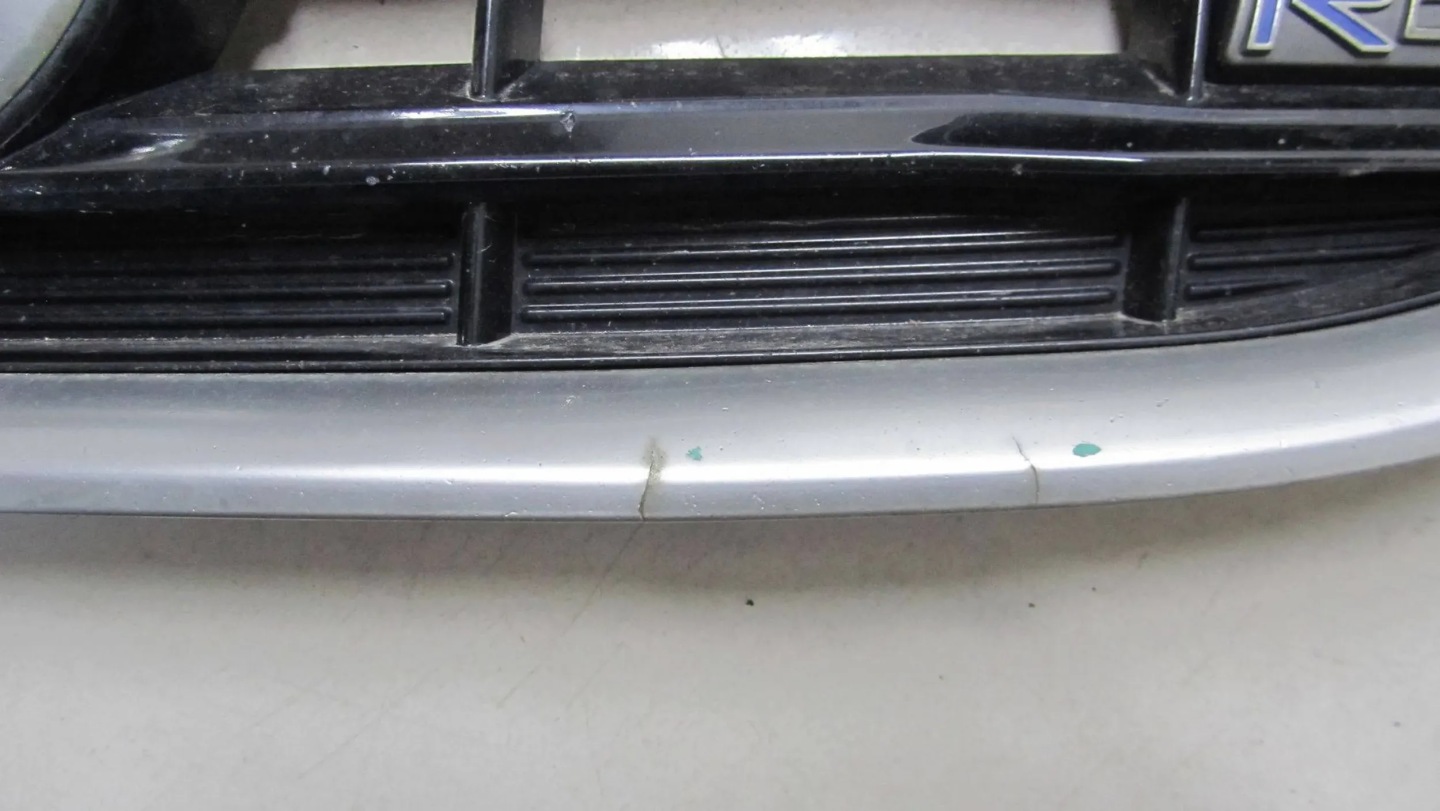 Volvo S40/S50/V40/V50 V40 Kühlergrill FRONTGRILL Kühlergitter 31353120 - Thumbnail 7