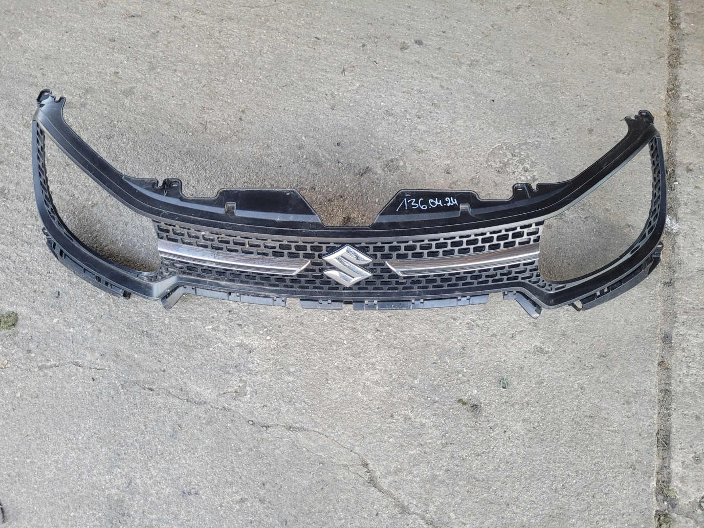 Suzuki Ignis I FH Kühlergrill FRONTGRILL Kühlergitter 7211162R02 - Thumbnail 1
