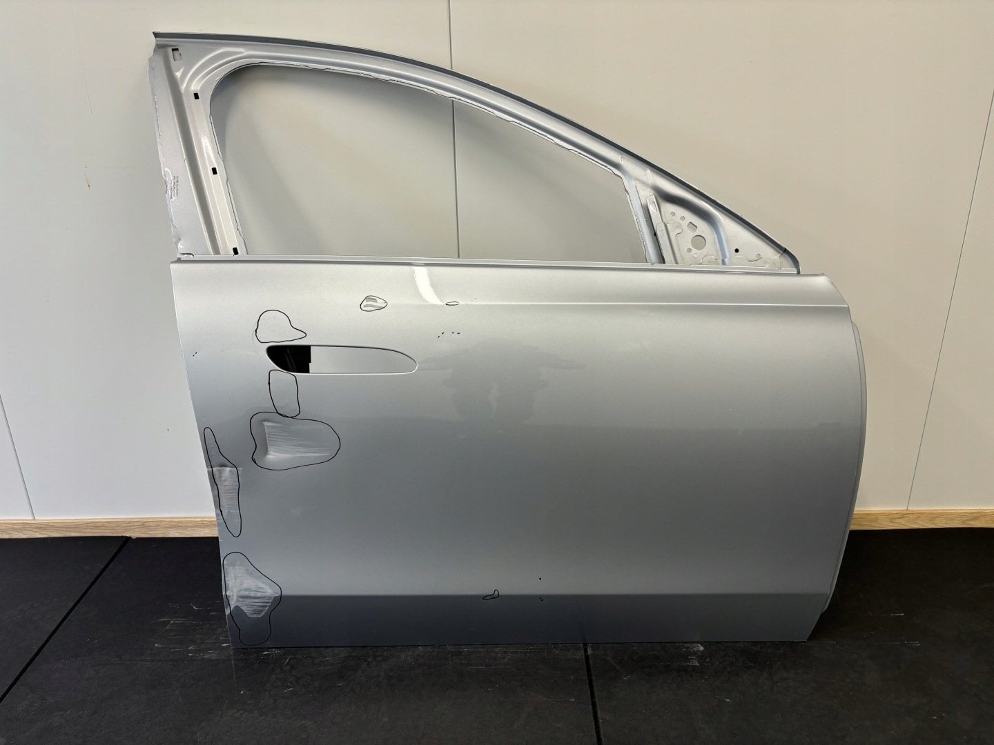 Mercedes-Benz E-Klasse W214 Tür Vorne Rechts Door Porta Porte - Thumbnail 1