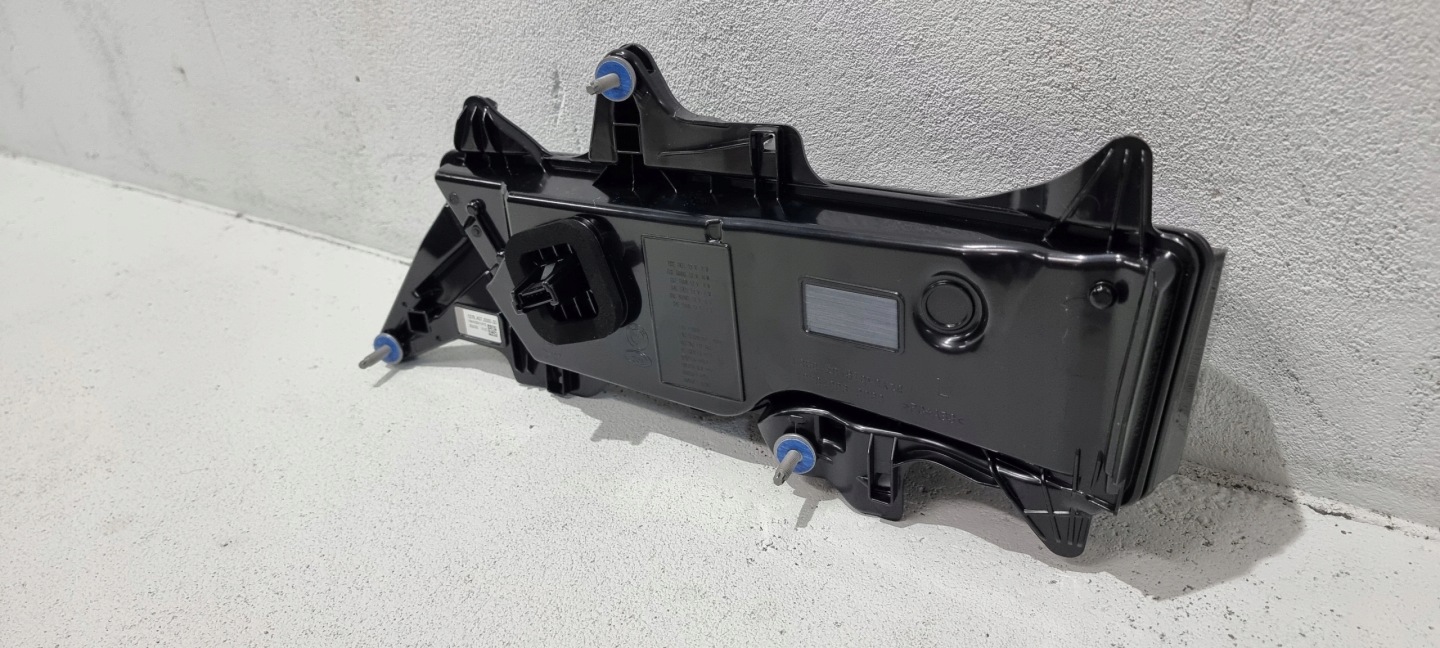 BMW XM G09 Rückleuchte 9879759 Rearlamp - Thumbnail 10