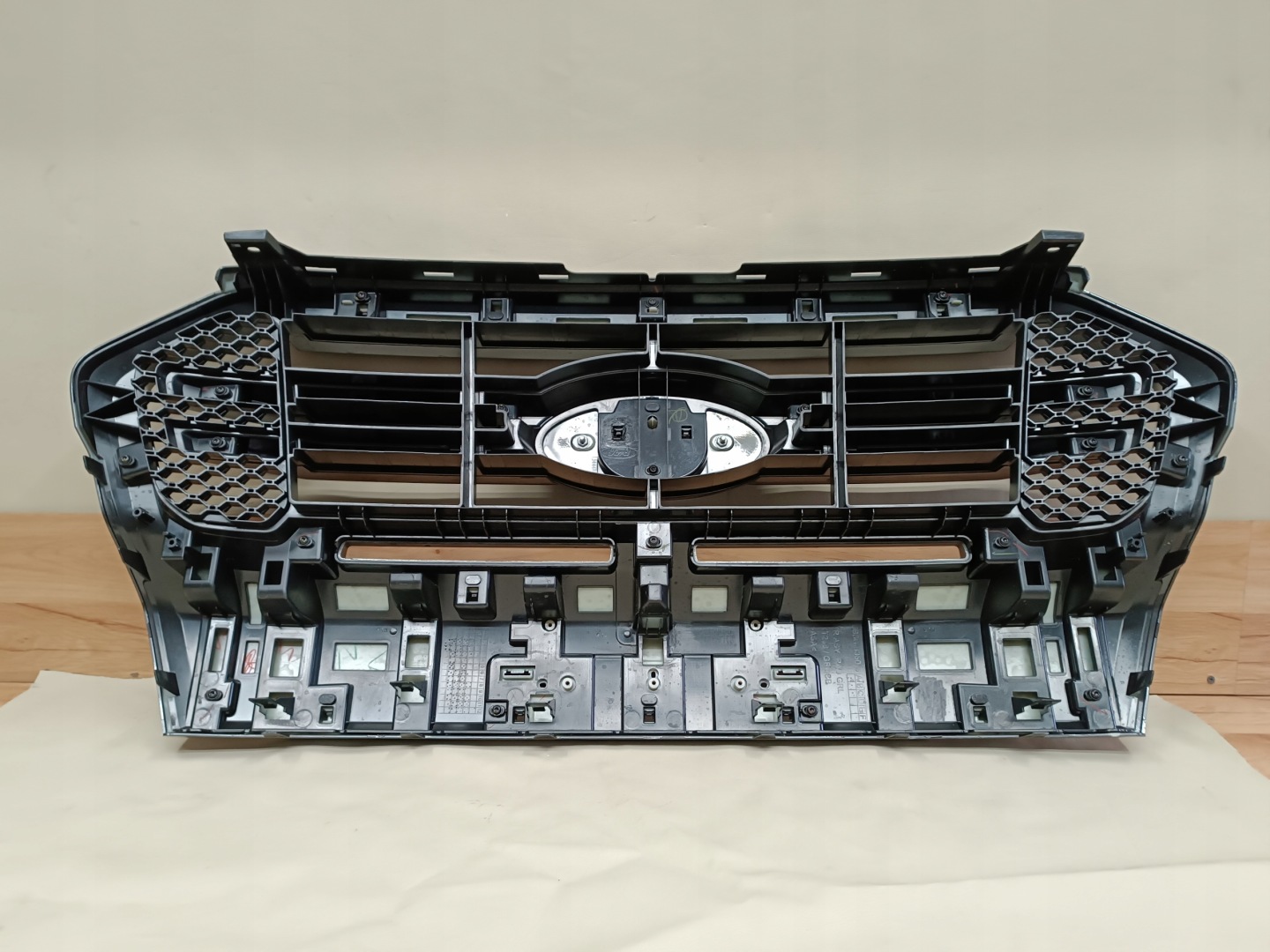 Ford Ranger 2 Mk2 Kühlergrill FRONTGRILL Kühlergitter JB3B8350B - Thumbnail 6