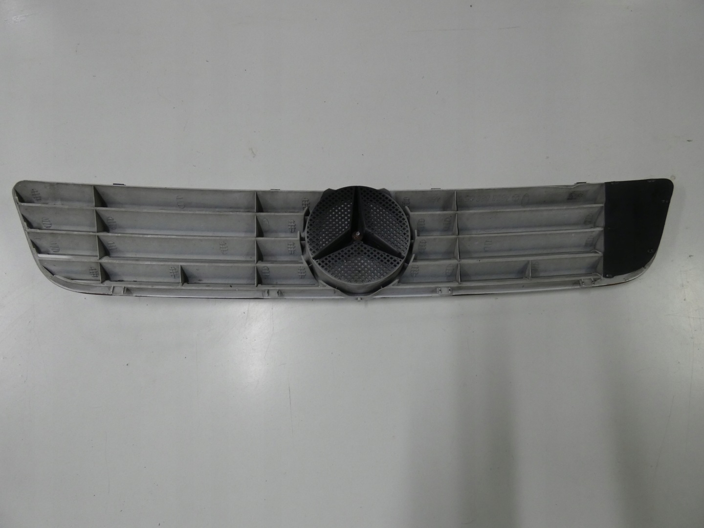 Mercedes-Benz Viano W639 Kühlergrill FRONTGRILL Kühlergitter - Thumbnail 4