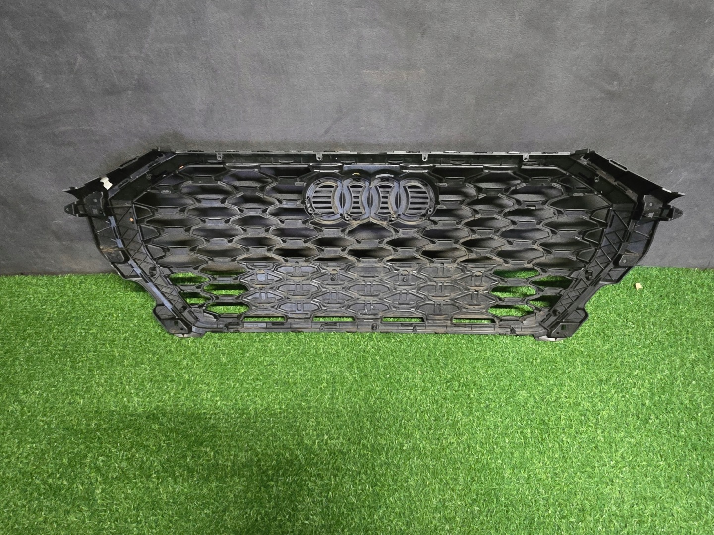 Audi Q3 Kühlergrill FRONTGRILL Kühlergitter 83F854651 - Thumbnail 6