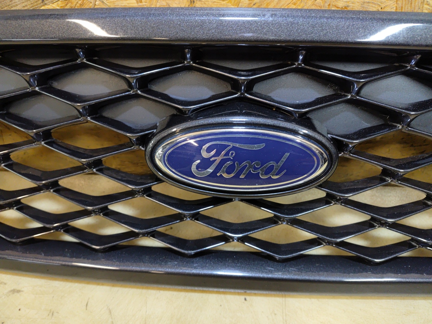 Ford Ka III KAF Mk3 Kühlergrill FRONTGRILL Kühlergitter - Thumbnail 5