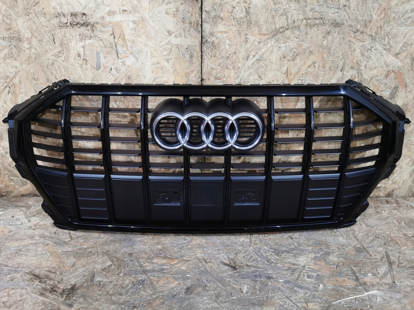 Audi Q3 Kühlergrill FRONTGRILL Kühlergitter 83A853651C - Thumbnail 1