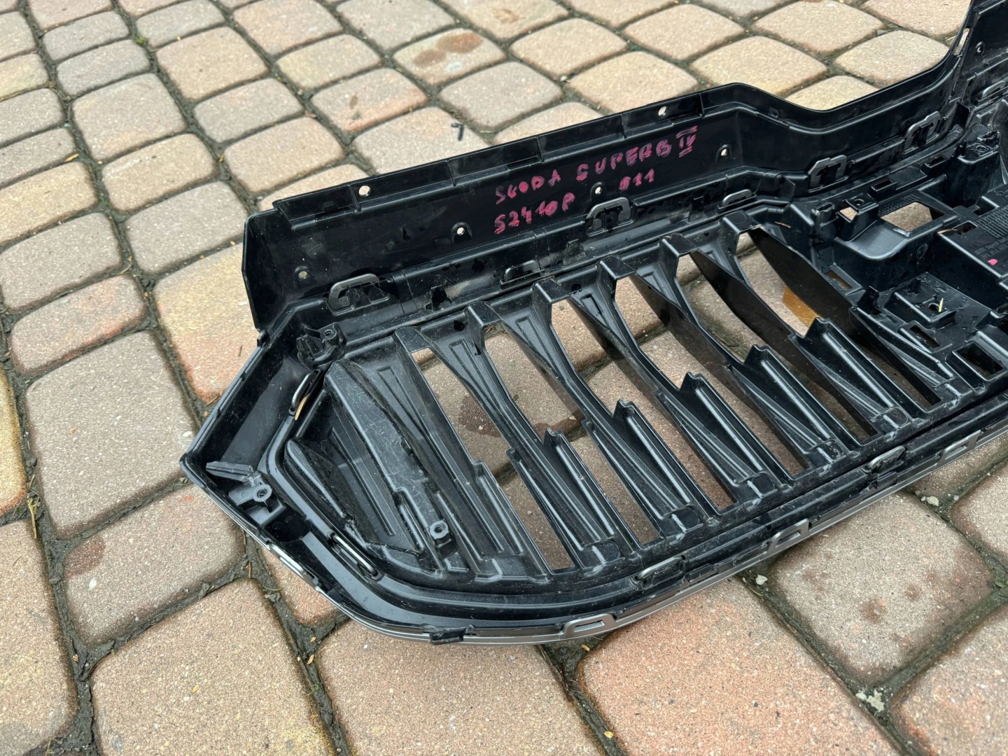 Skoda Superb 3U Kühlergrill FRONTGRILL Kühlergitter 3P0853653AS - Thumbnail 12