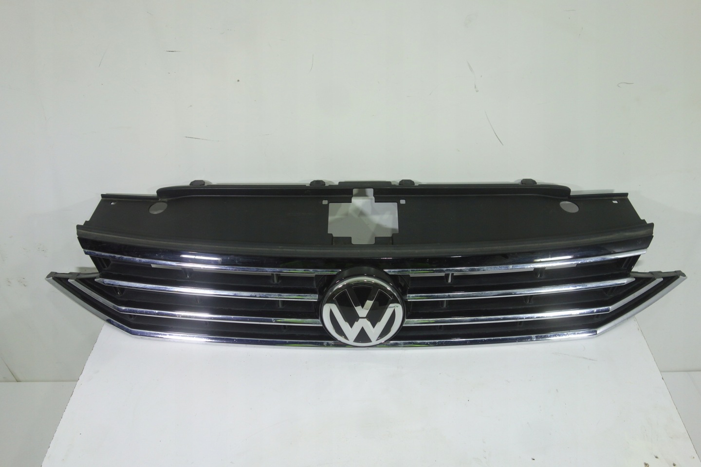 VW Passat B8 Kühlergrill FRONTGRILL Kühlergitter 3G0853653KV - Thumbnail 4