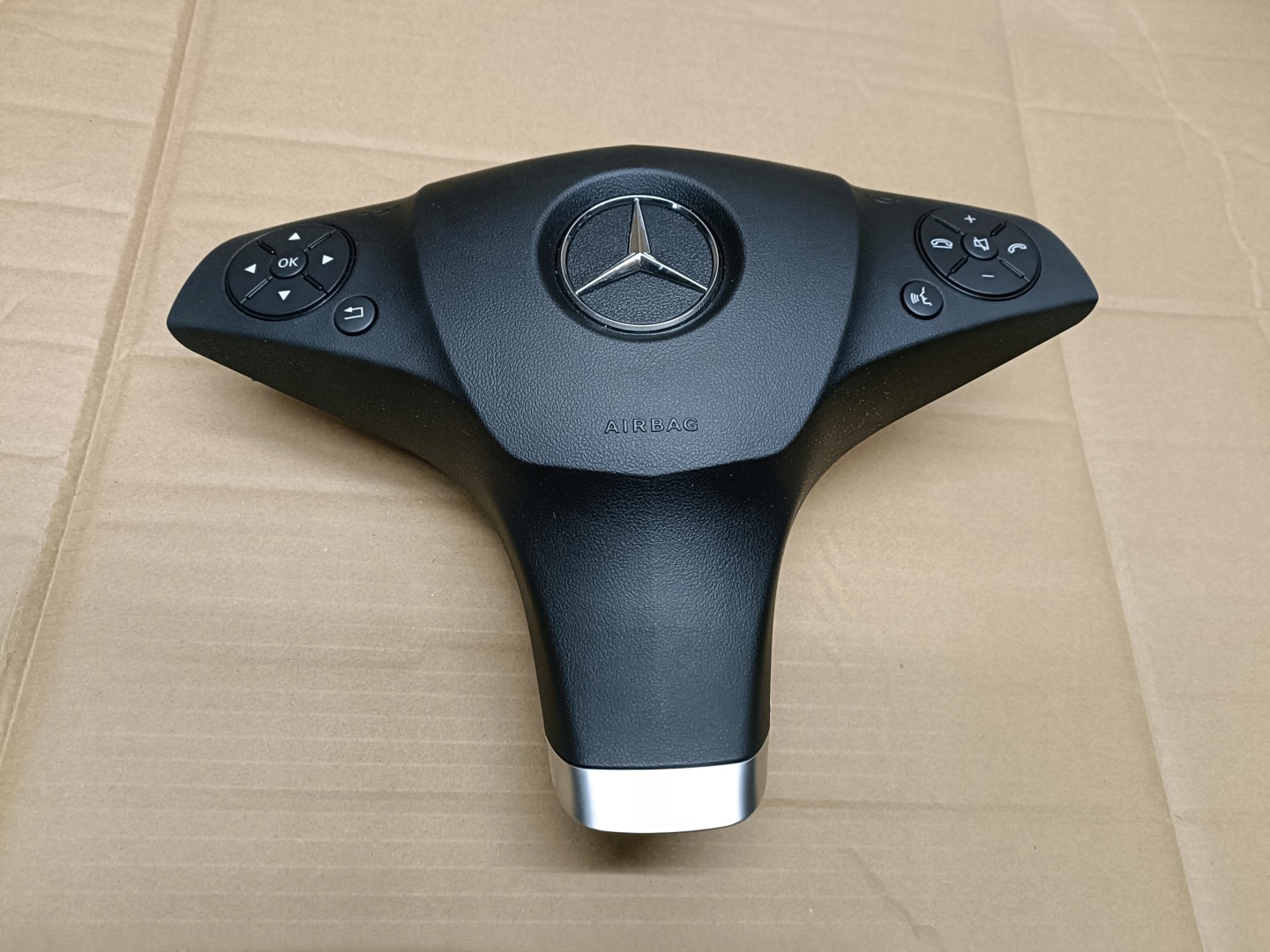 Mercedes-Benz E-Klasse W212 Kühlergrill FRONTGRILL Kühlergitter A8570297622 - Thumbnail 1