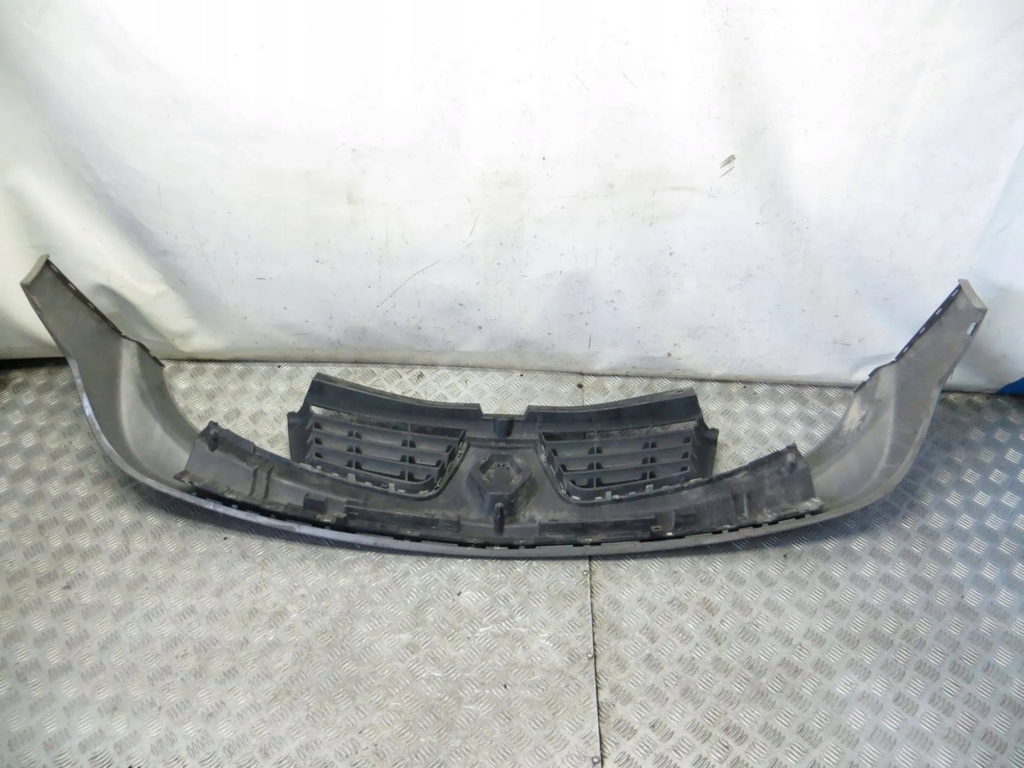 Renault Trafic L Kühlergrill FRONTGRILL Kühlergitter 623100251R - Thumbnail 8