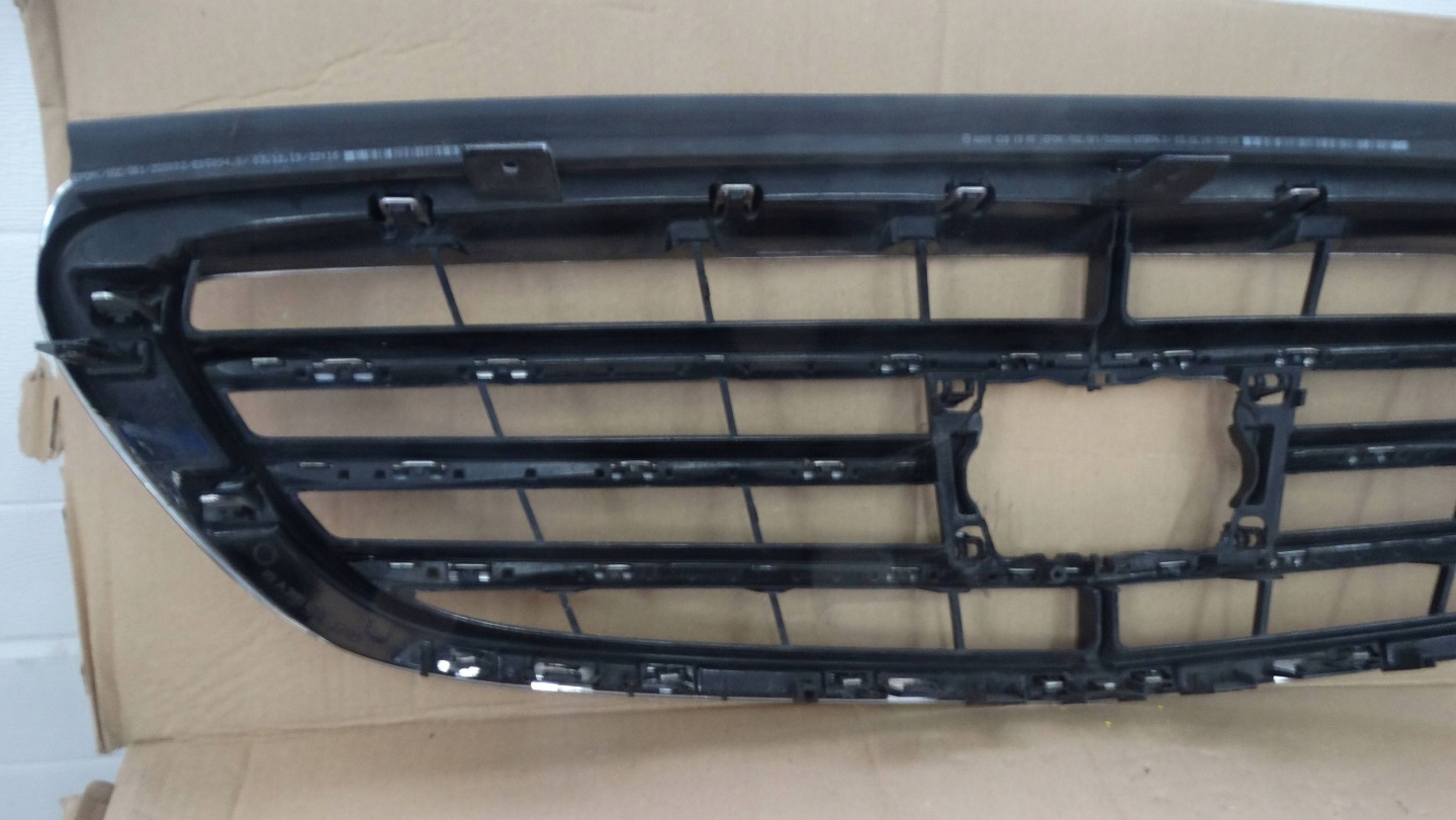 Mercedes-Benz C-Klasse W205 Kühlergrill FRONTGRILL Kühlergitter A2058801205 - Thumbnail 8