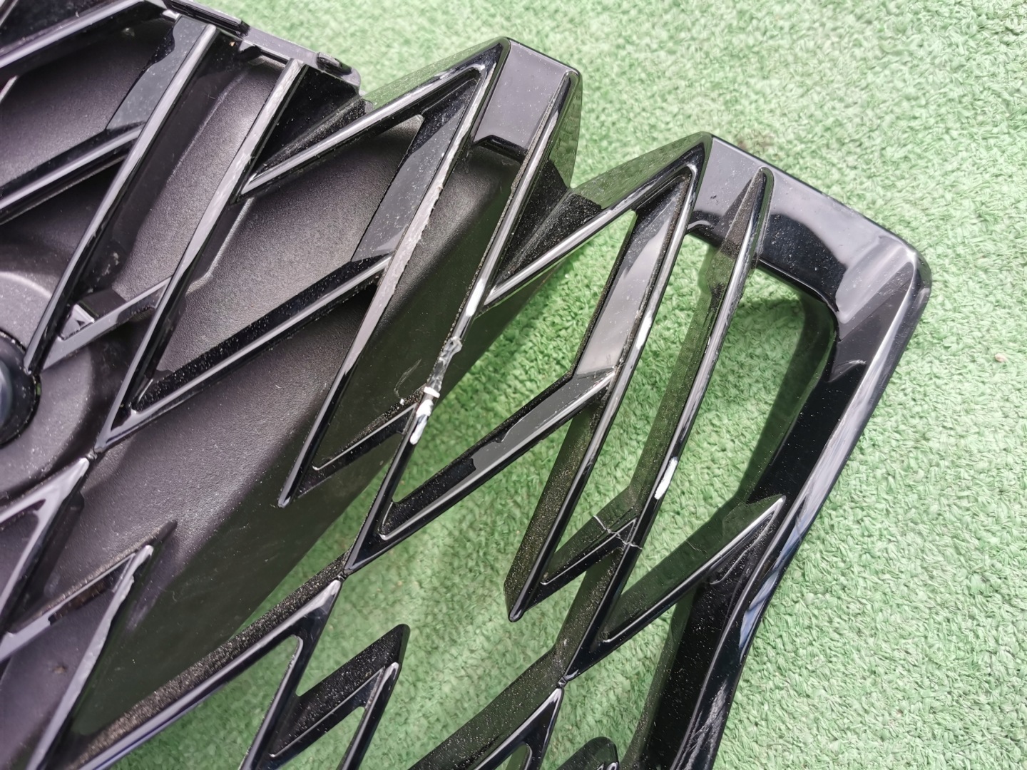 Lexus RX HXU3 Kühlergrill FRONTGRILL Kühlergitter 5310148C105311 - Thumbnail 6