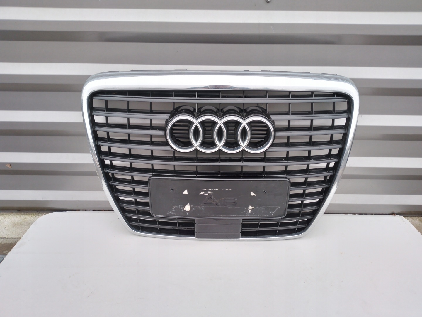 Audi A6 Kühlergrill FRONTGRILL Kühlergitter 4F0853651AJ - Thumbnail 1