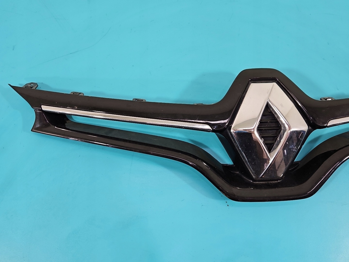 Renault Fluence L30Z Kühlergrill FRONTGRILL Kühlergitter 623108841R - Thumbnail 3