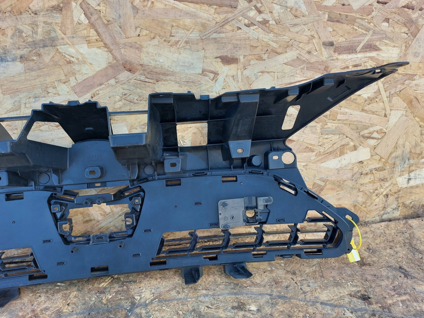Toyota Yaris Cross XPB1F Kühlergrill FRONTGRILL Kühlergitter 531150D021 - Thumbnail 9