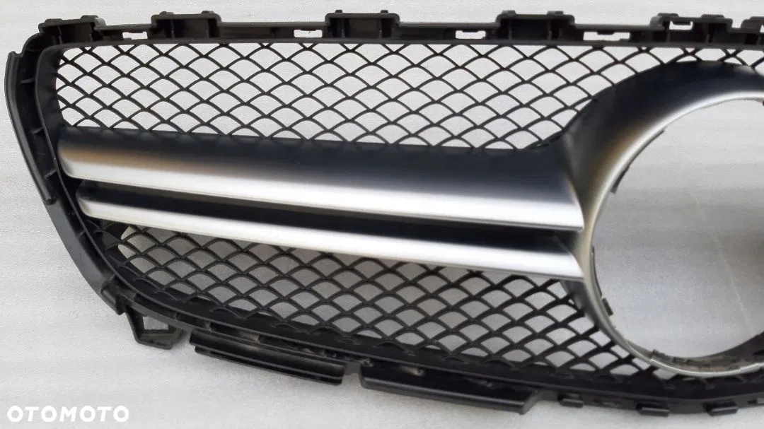 Mercedes-Benz A-Klasse W176 Kühlergrill FRONTGRILL Kühlergitter A1768880100 - Thumbnail 4