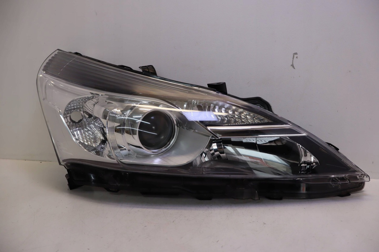 Frontscheinwerfer Toyota Verso AR2 811300F161 LED Rechts Scheinwerfer Headlight - Thumbnail 1