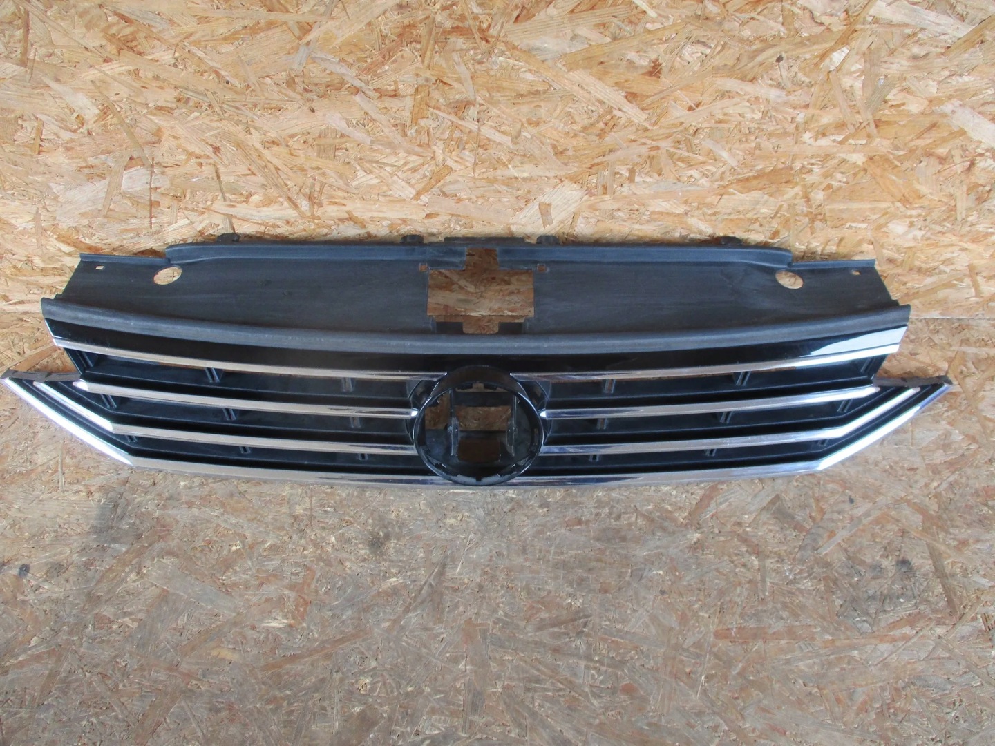 VW Passat B8 Kühlergrill FRONTGRILL Kühlergitter 3G0853651BL - Thumbnail 4