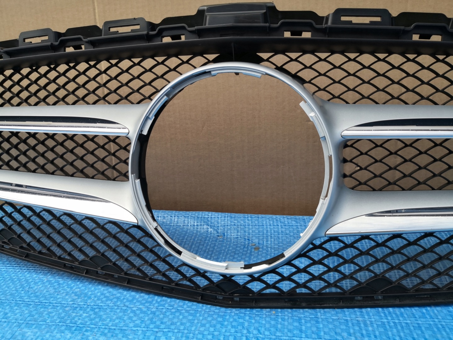 Mercedes-Benz C-Klasse W205 Kühlergrill FRONTGRILL Kühlergitter A2058803783 - Thumbnail 8