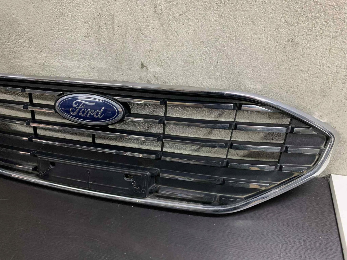 Ford Fiesta VIII Mk8 Kühlergrill FRONTGRILL Kühlergitter NX7B8200ABE - Thumbnail 5