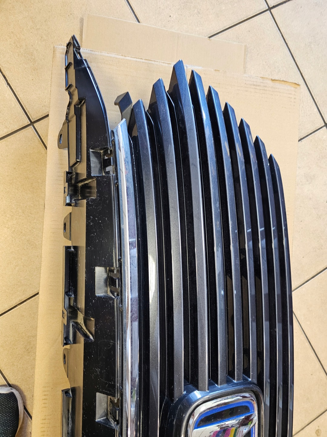 Honda HR-V Jazz GR Kühlergrill FRONTGRILL Kühlergitter 8F213M0600 - Thumbnail 10