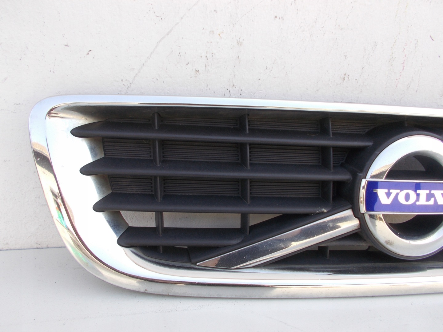 Volvo S40/S50/V40/V50 S40 Kühlergrill FRONTGRILL Kühlergitter 30744915OK - Thumbnail 3