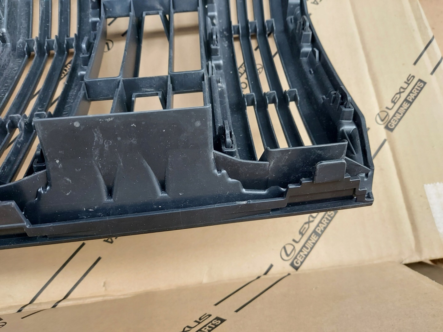 Toyota Land Cruiser J7/J9/J12/J15/J25 J15 Kühlergrill FRONTGRILL 5311160C10K - Thumbnail 5