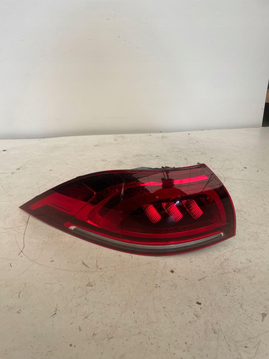 Mercedes-Benz GLE W167 Rückleuchte A1679063104 Rearlamp - Thumbnail 1