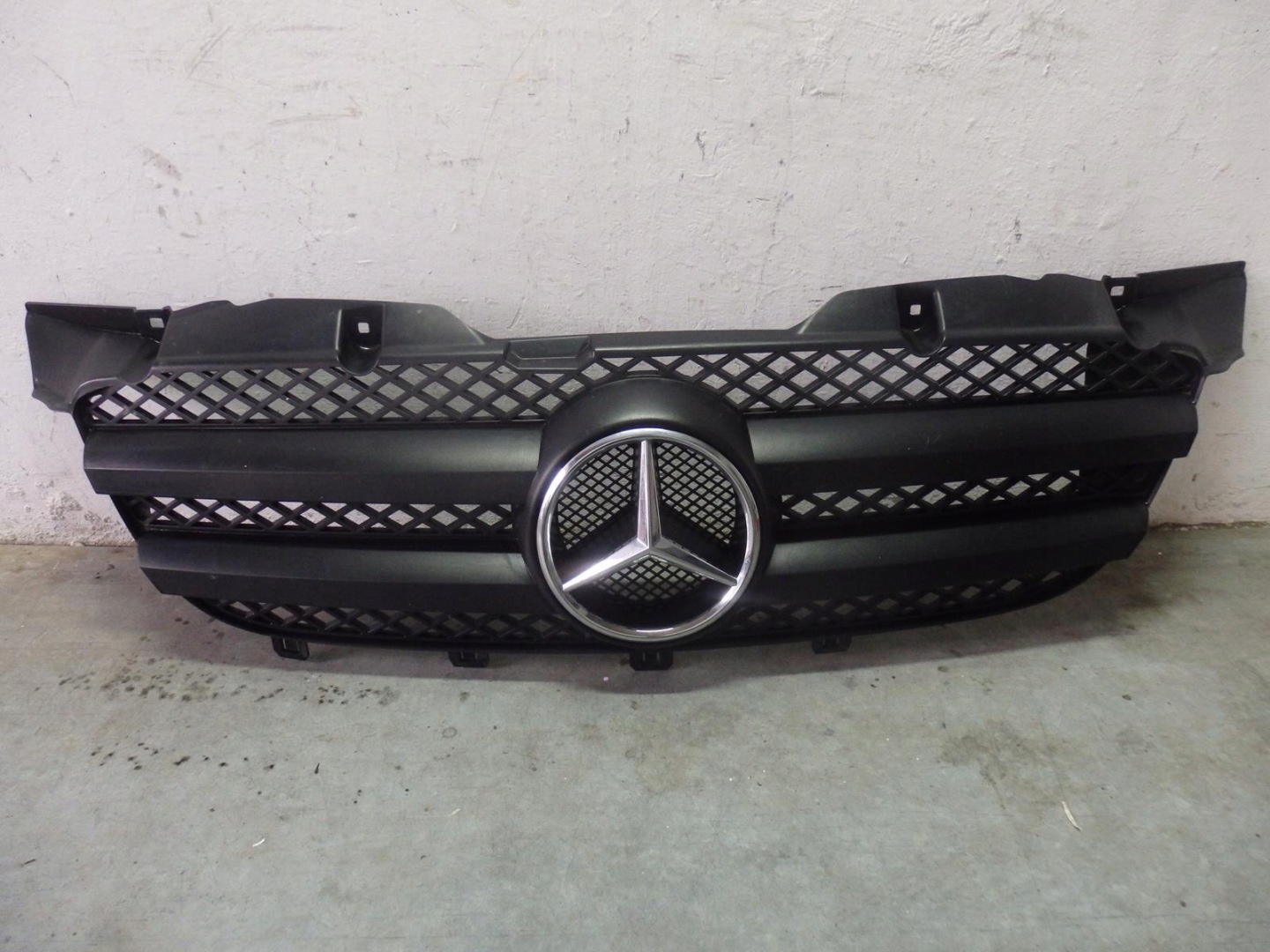 Mercedes-Benz Sprinter W906 Kühlergrill FRONTGRILL Kühlergitter A9068800385 - Thumbnail 1