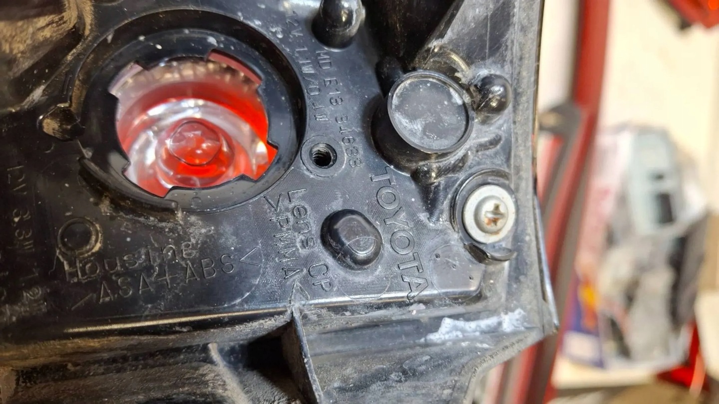 Toyota Land Cruiser J8/J10/J20 J8 Rückleuchte Rearlamp - Thumbnail 6