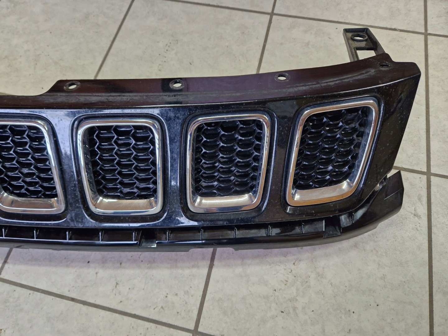 Jeep Compass MX Kühlergrill FRONTGRILL Kühlergitter 5UP86TRMAB - Thumbnail 3