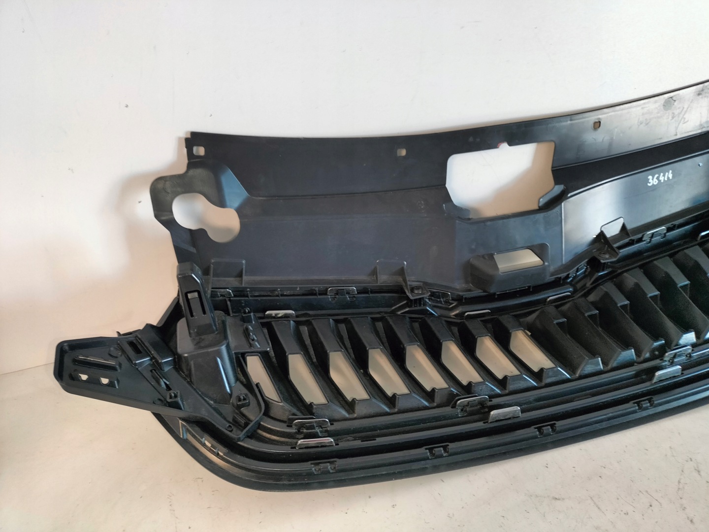 Skoda Rapid NH Kühlergrill FRONTGRILL Kühlergitter - Thumbnail 4