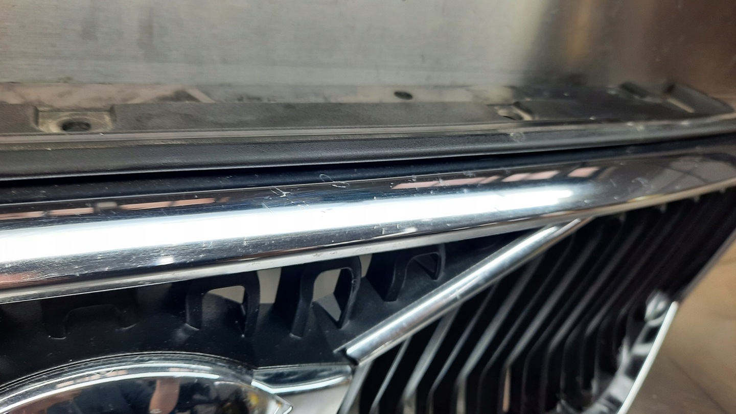 Volvo XC40 Kühlergrill FRONTGRILL Kühlergitter 31457342 - Thumbnail 3