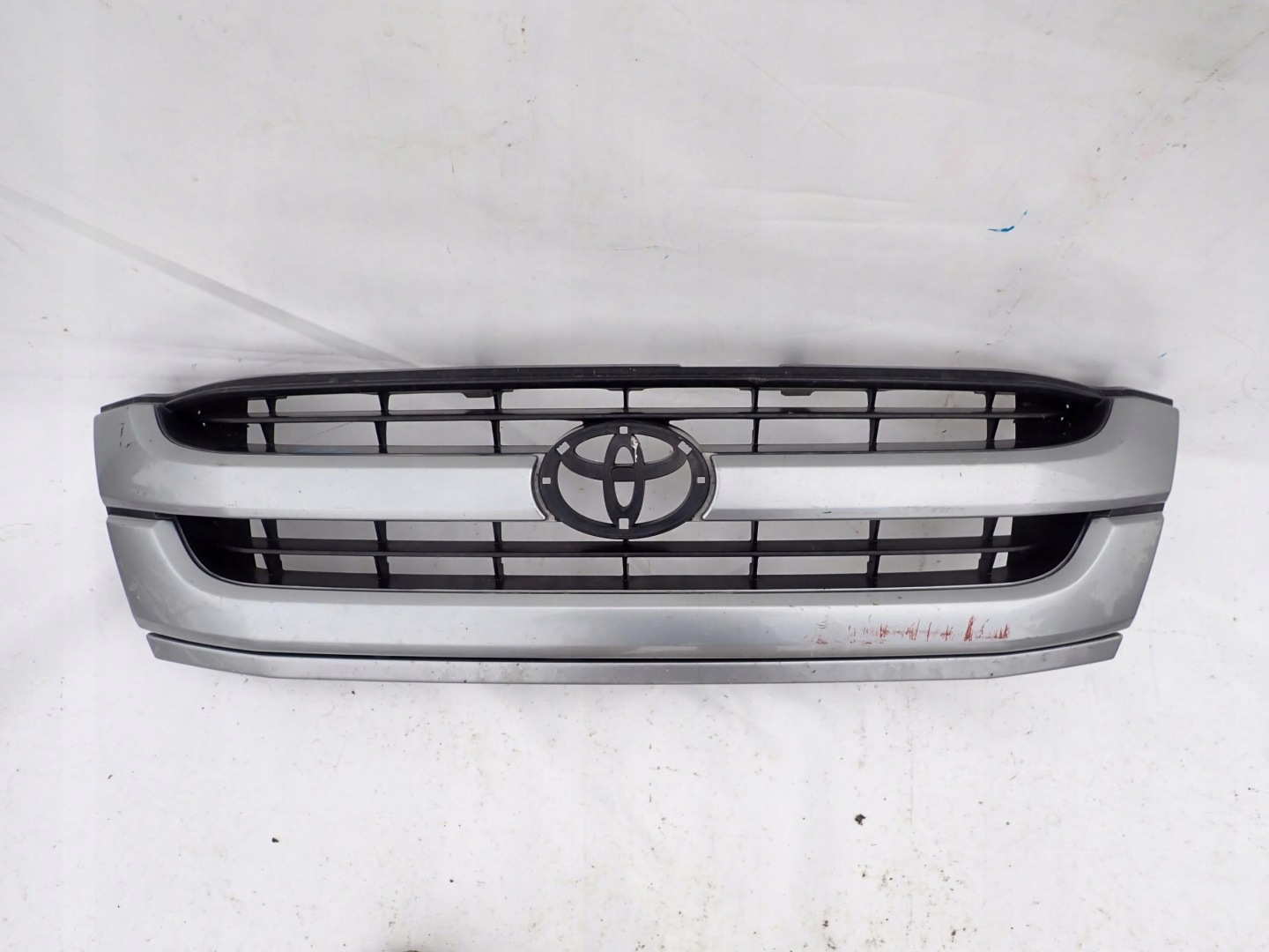 Toyota Hilux AN1P Kühlergrill FRONTGRILL Kühlergitter - Thumbnail 1