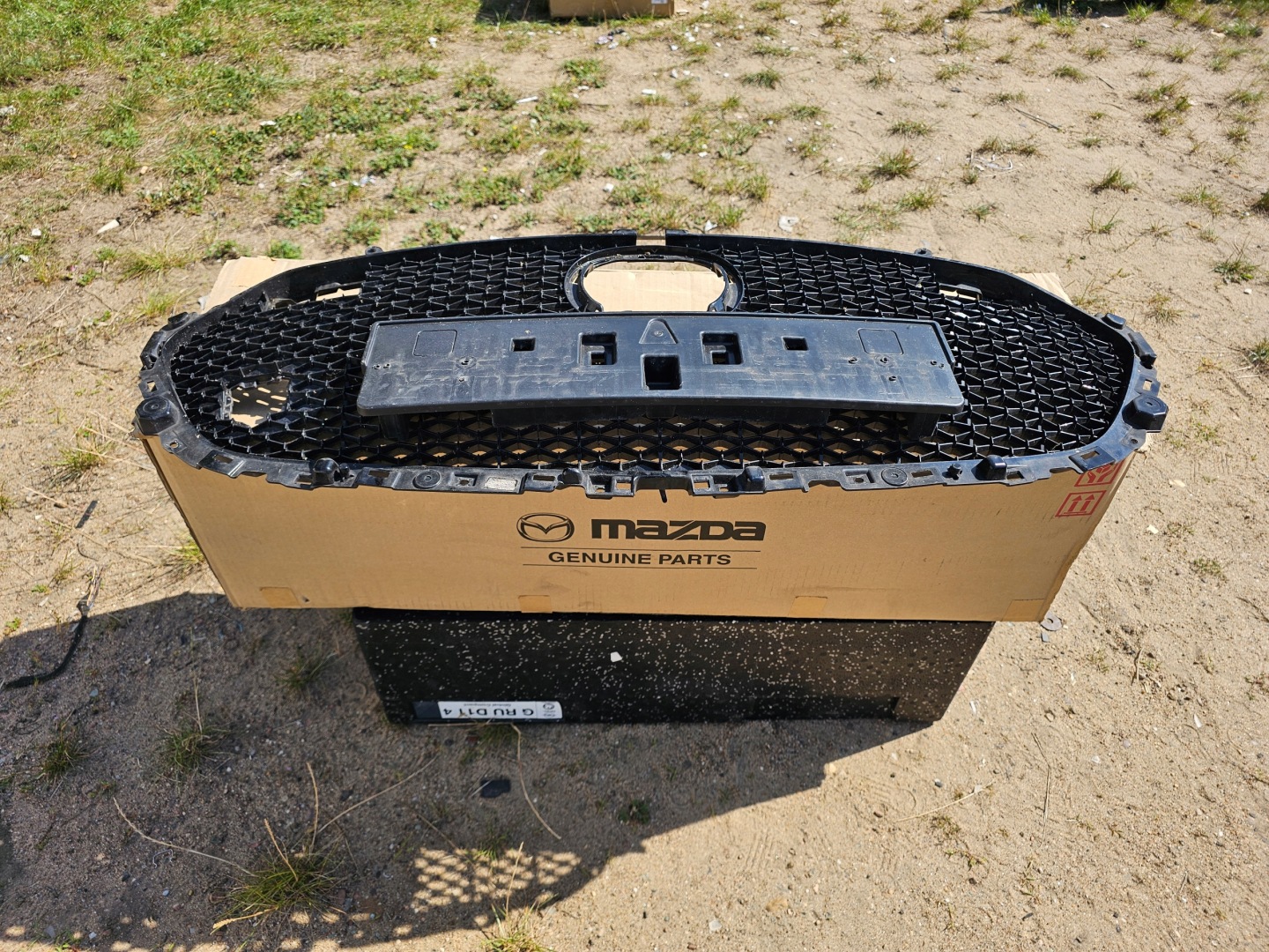 Mazda 3 BP Kühlergrill FRONTGRILL Kühlergitter BCKN50711A - Thumbnail 1