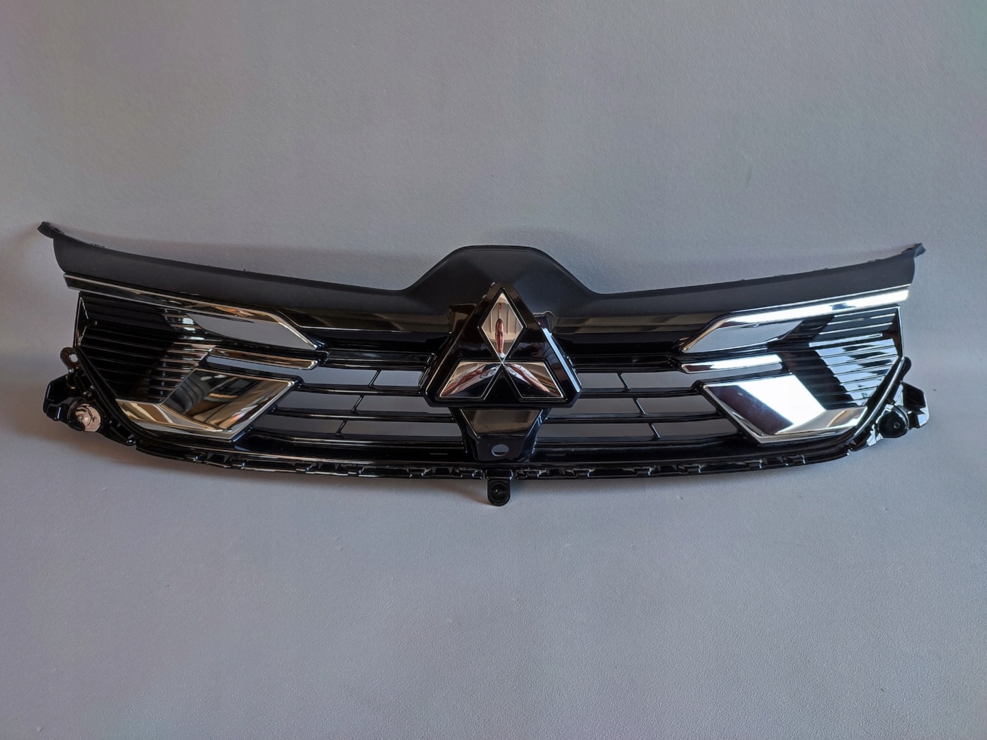 Mitsubishi Colt Z3B Kühlergrill FRONTGRILL Kühlergitter - Thumbnail 1