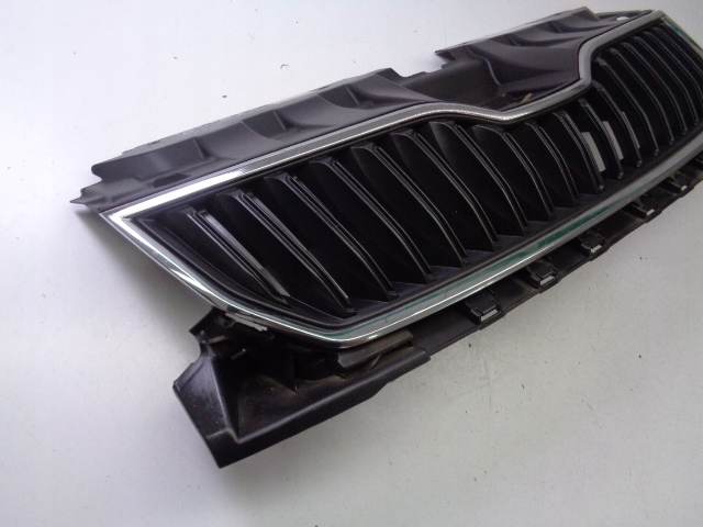 Skoda Fabia 6Y Kühlergrill FRONTGRILL Kühlergitter 6V0853653 - Thumbnail 3