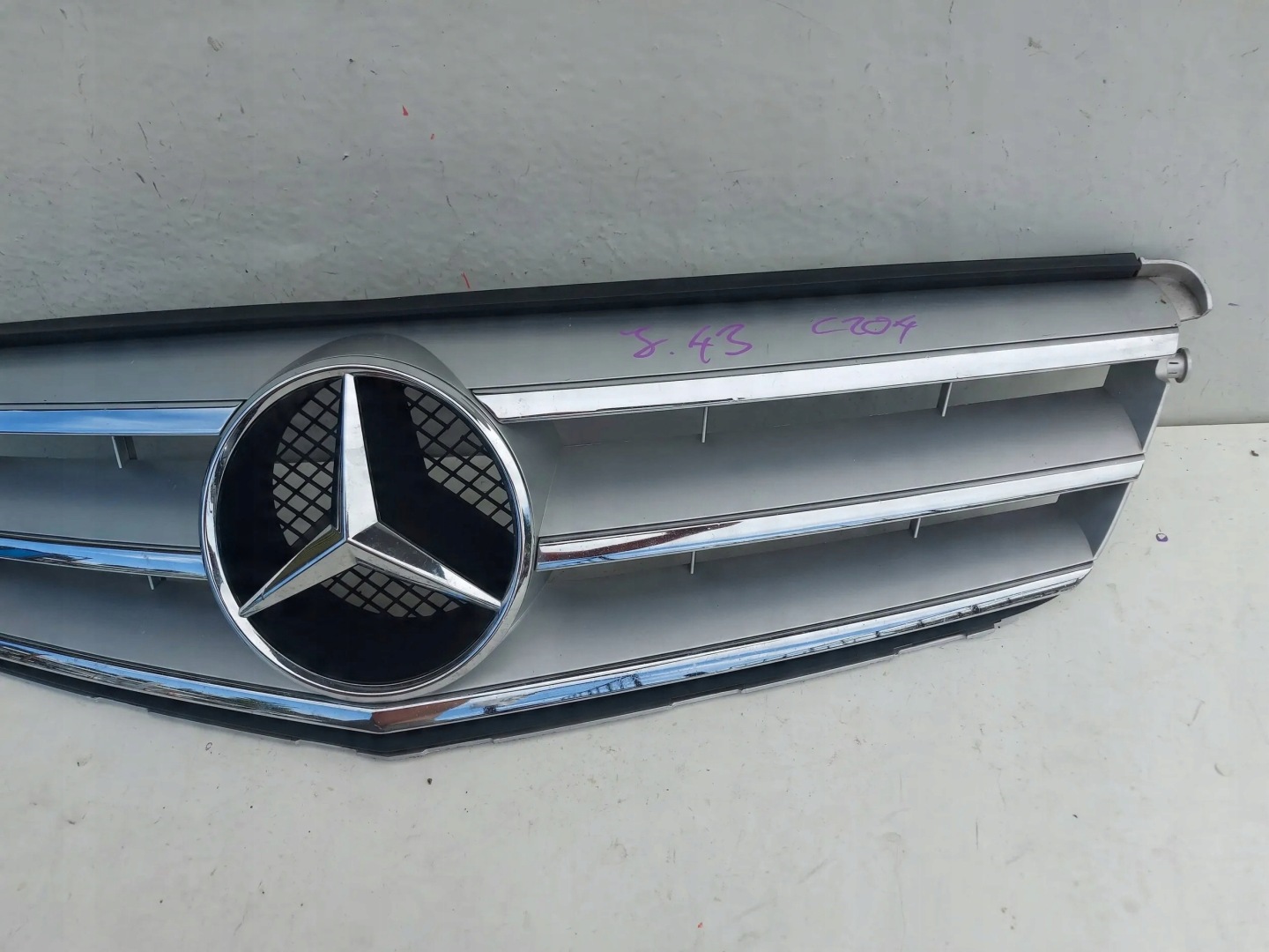 Mercedes-Benz C-Klasse W204 Kühlergrill FRONTGRILL Kühlergitter A2048800023 - Thumbnail 9