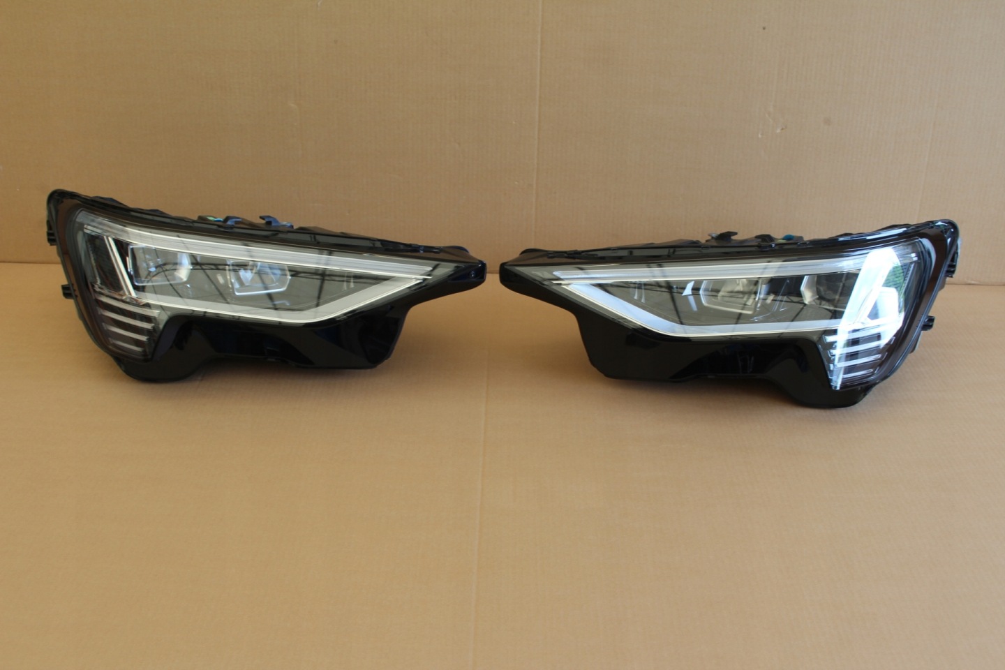 Frontscheinwerfer Audi e-tron 4KE941040JA LED Links Scheinwerfer Headlight - Thumbnail 1