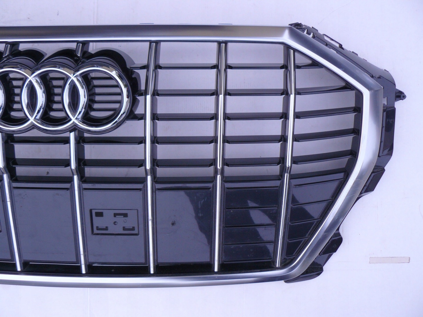 Audi Q3 Kühlergrill FRONTGRILL Kühlergitter 83A853651C - Thumbnail 8